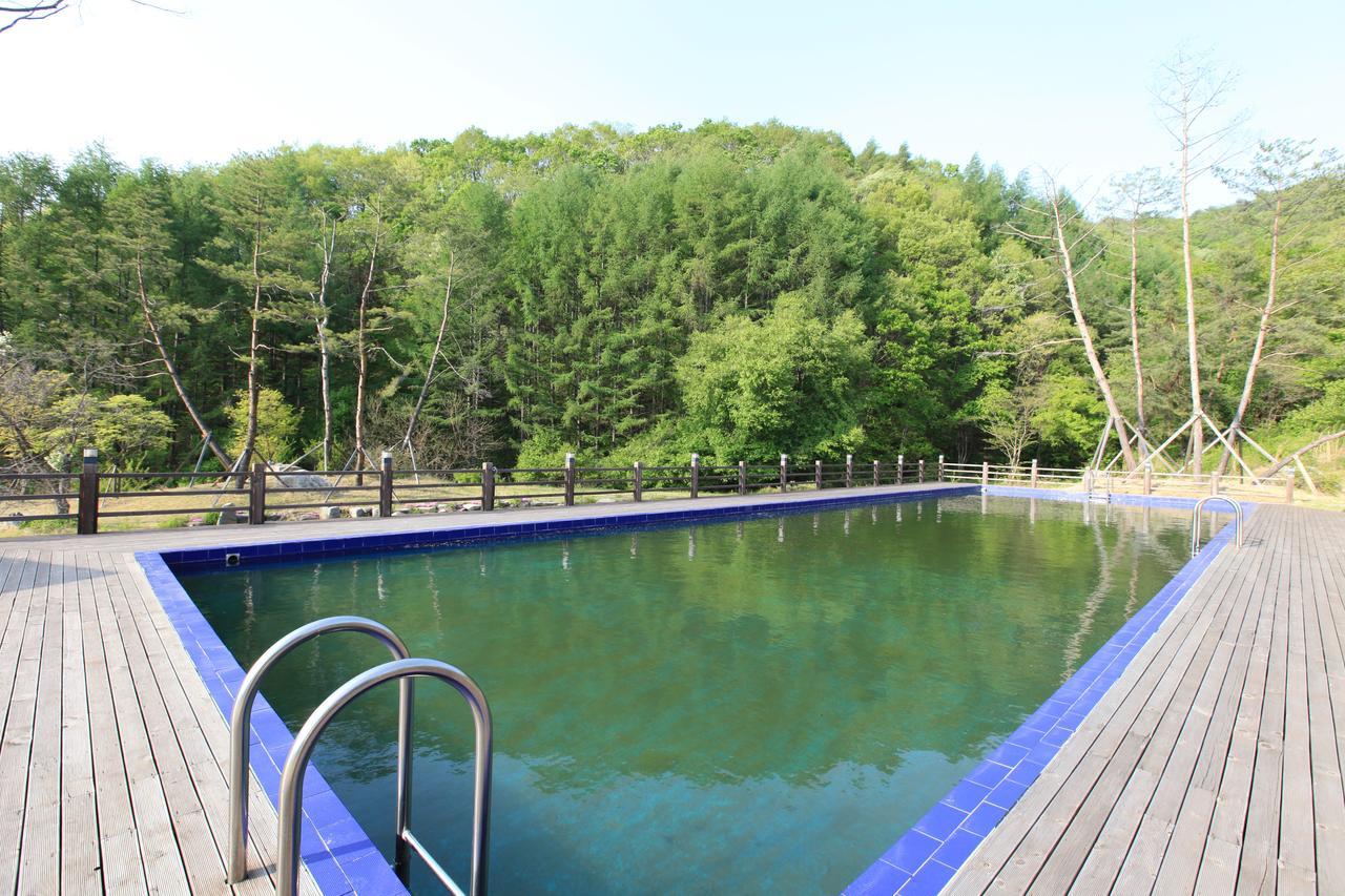 Hugel Heim Pension Phjongcshang Kültér fotó